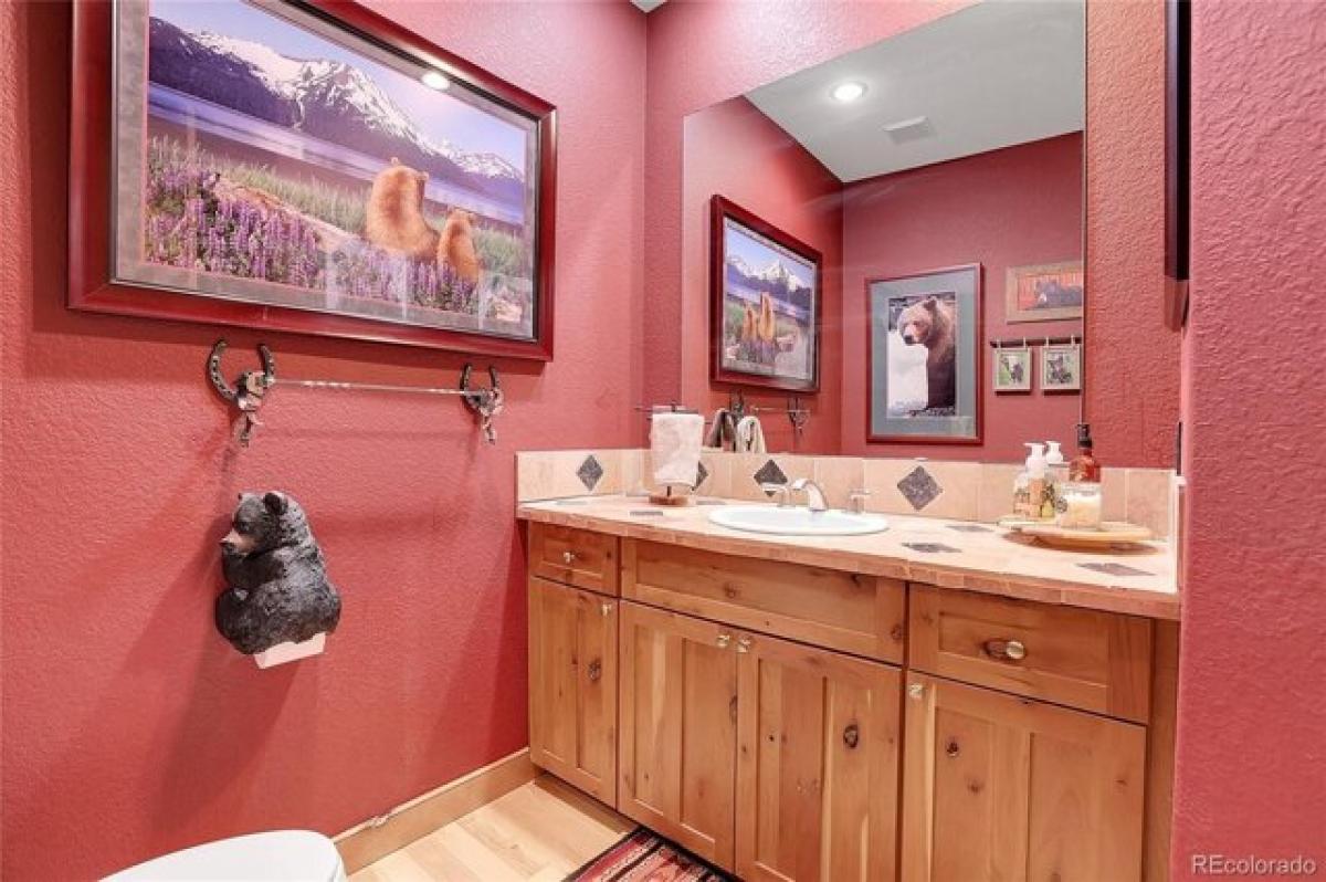 Picture of Home For Sale in Morrison, Colorado, United States