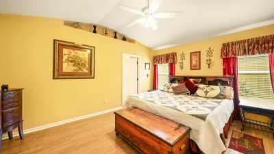 Home For Sale in Green Cove Springs, Florida