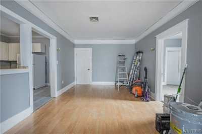 Home For Sale in Niagara Falls, New York