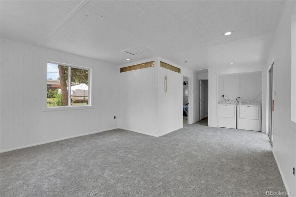 Picture of Home For Sale in Lakewood, Colorado, United States