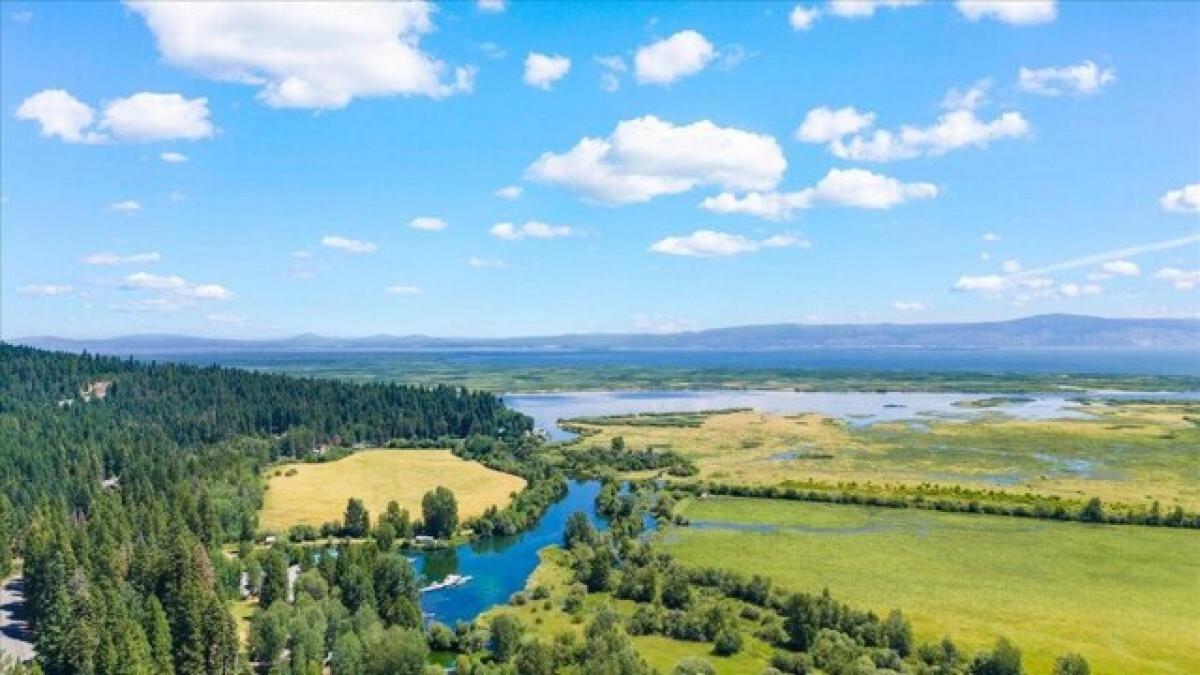 Picture of Home For Sale in Klamath Falls, Oregon, United States