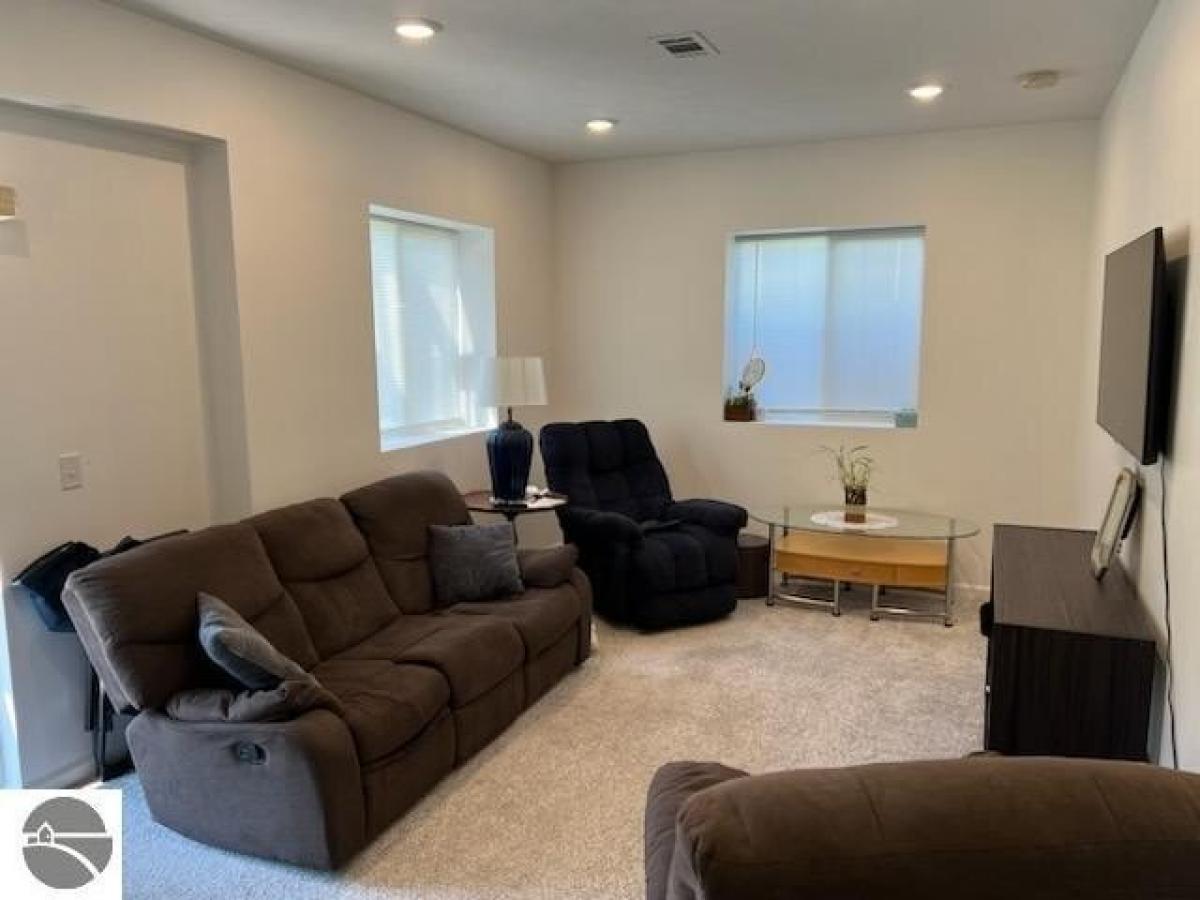 Picture of Home For Sale in Traverse City, Michigan, United States