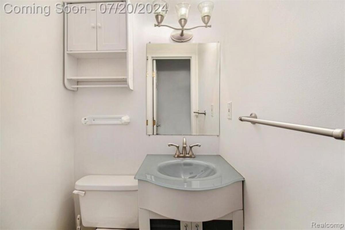 Picture of Home For Sale in Lansing, Michigan, United States