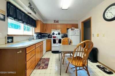 Home For Sale in Yakima, Washington