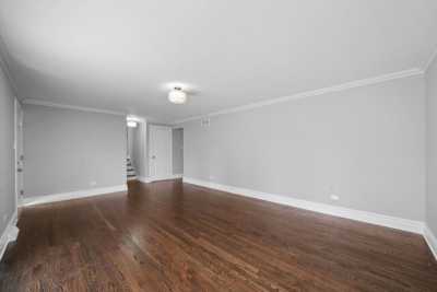 Home For Sale in Oak Lawn, Illinois