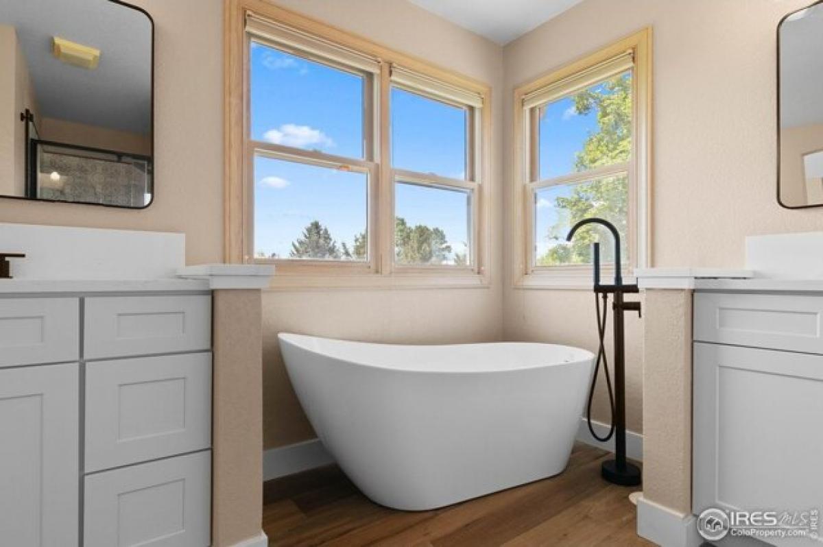 Picture of Home For Sale in Loveland, Colorado, United States