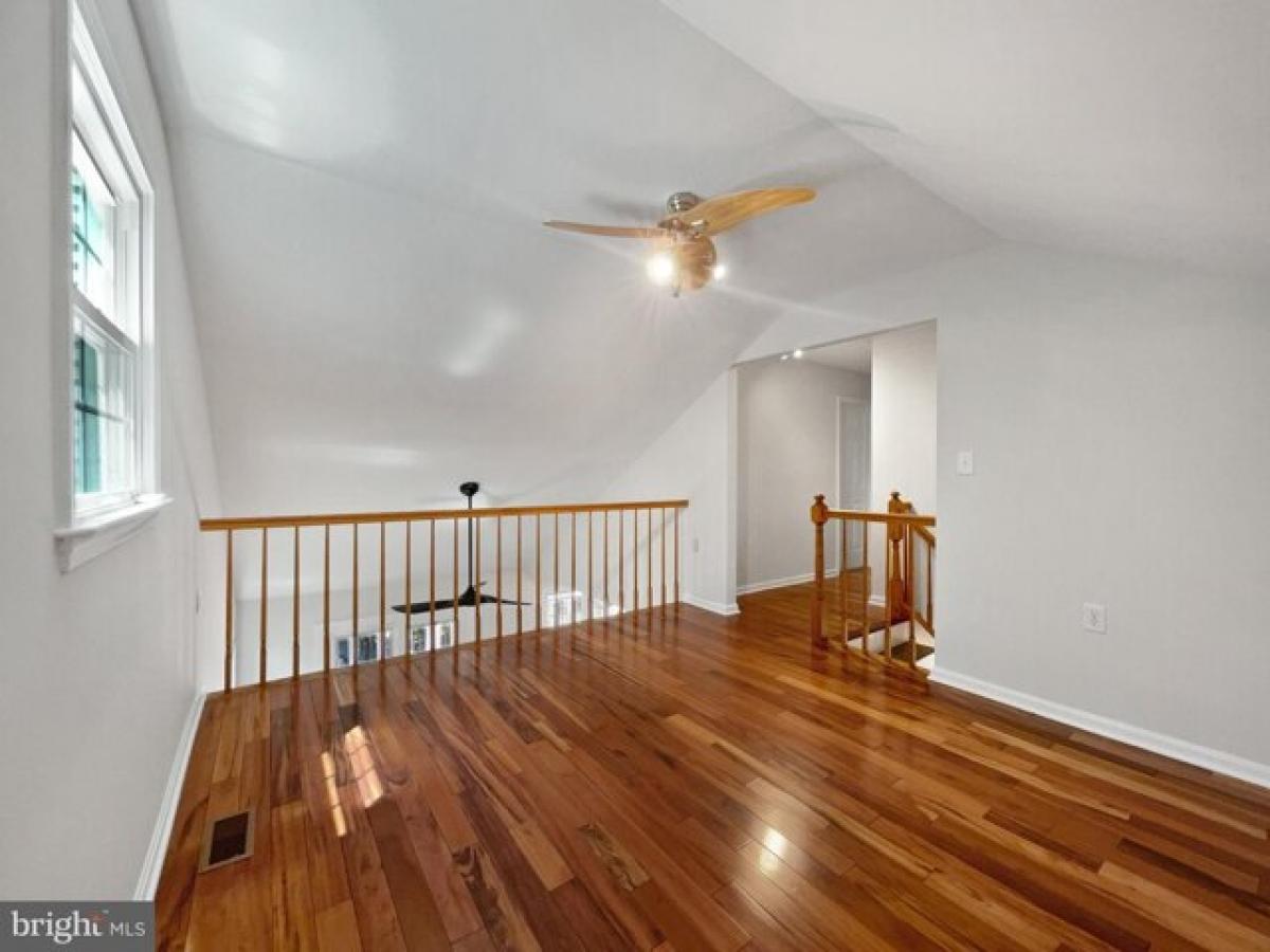 Picture of Home For Sale in Woodbridge, Virginia, United States