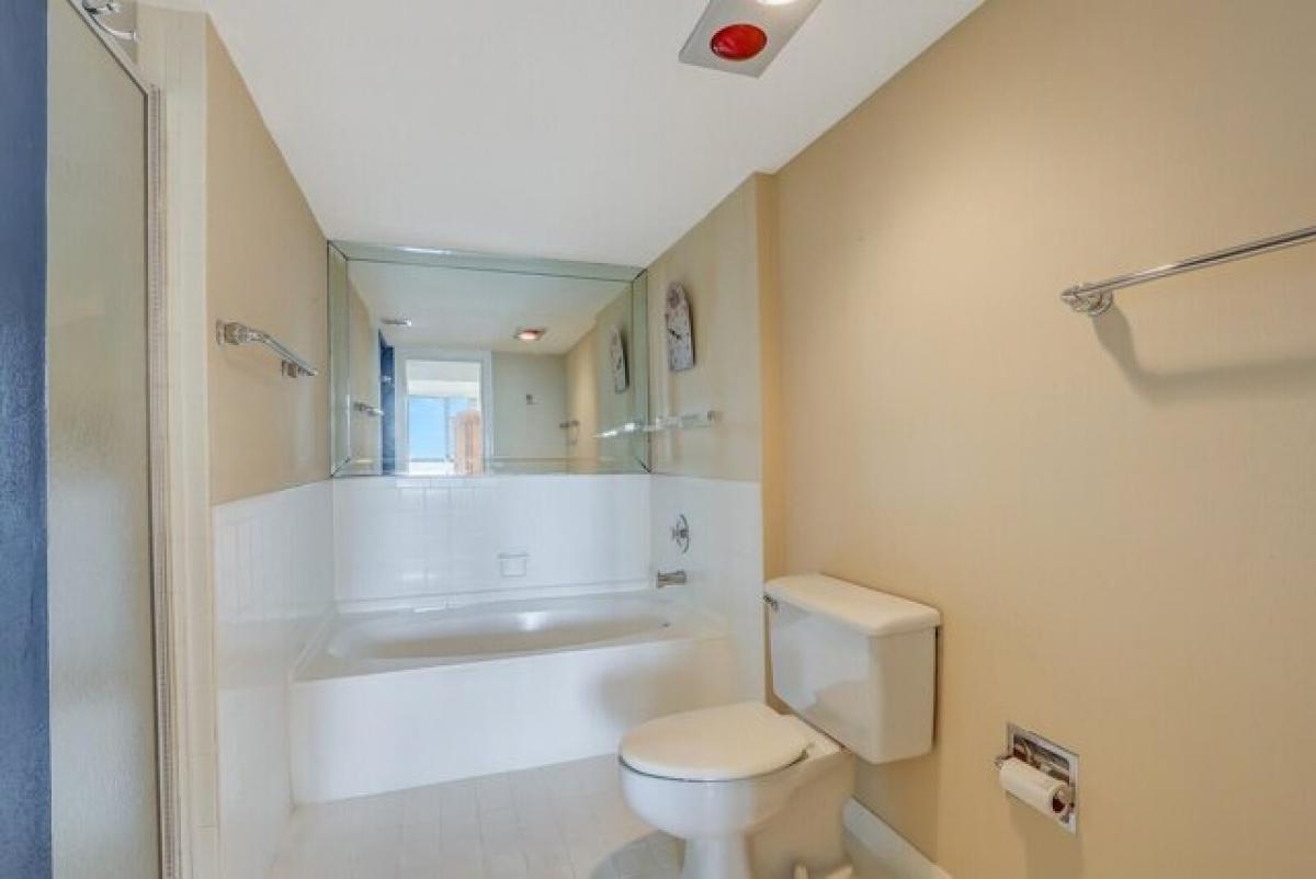 Picture of Home For Sale in North Palm Beach, Florida, United States