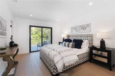 Home For Sale in Woodland Hills, California