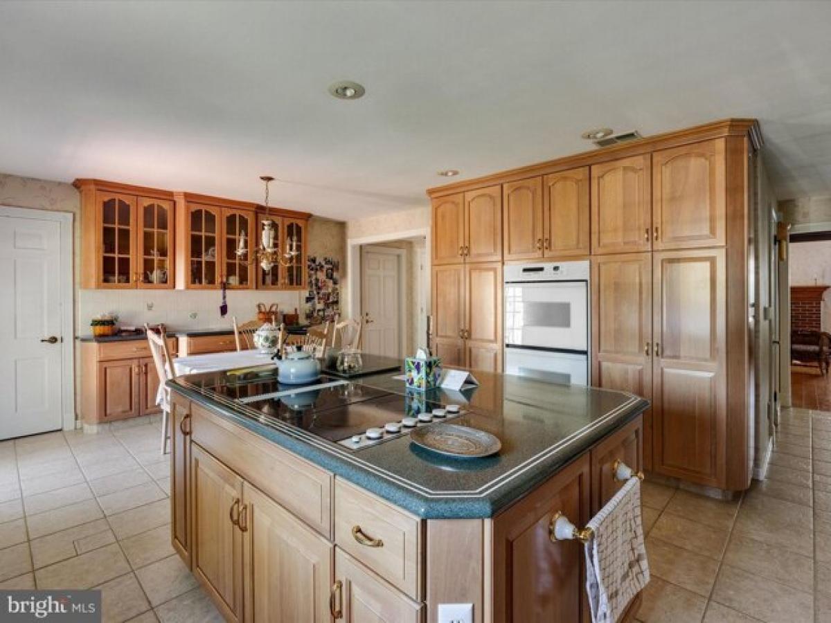 Picture of Home For Sale in Vineland, New Jersey, United States