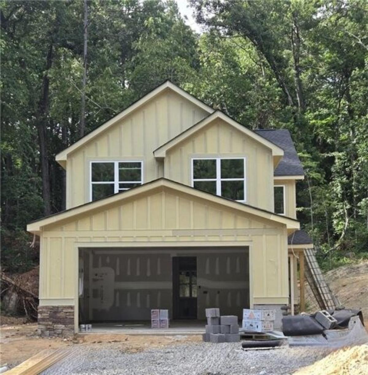 Picture of Home For Sale in Ball Ground, Georgia, United States