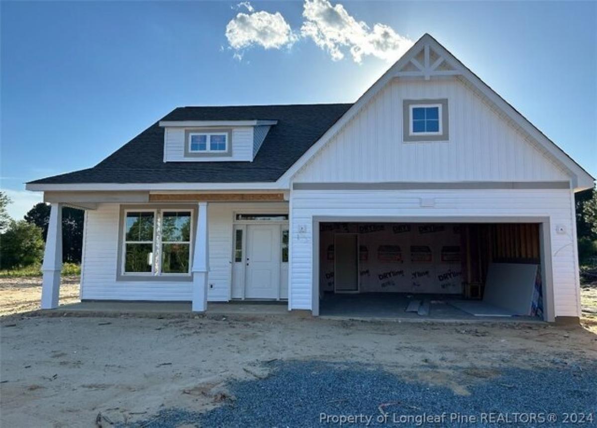 Picture of Home For Sale in Raeford, North Carolina, United States