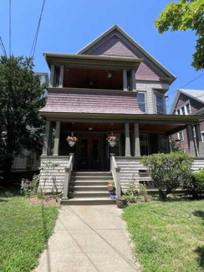 Home For Sale in New Haven, Connecticut