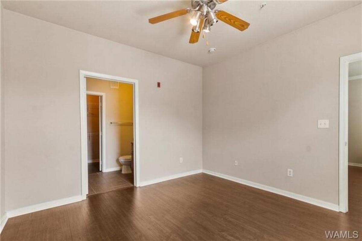 Picture of Home For Sale in Tuscaloosa, Alabama, United States