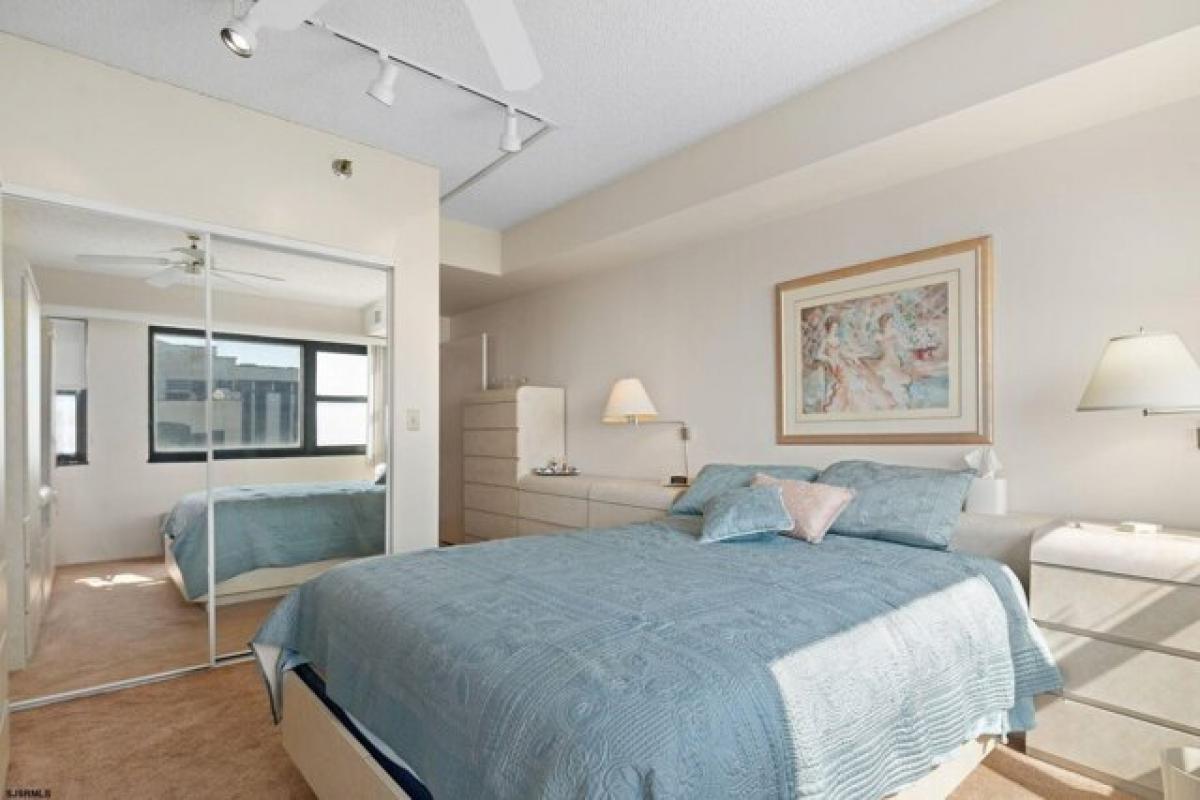 Picture of Home For Sale in Atlantic City, New Jersey, United States