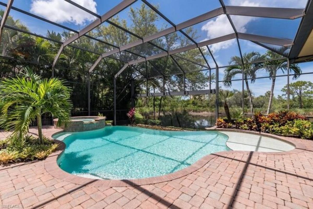 Picture of Home For Sale in Estero, Florida, United States