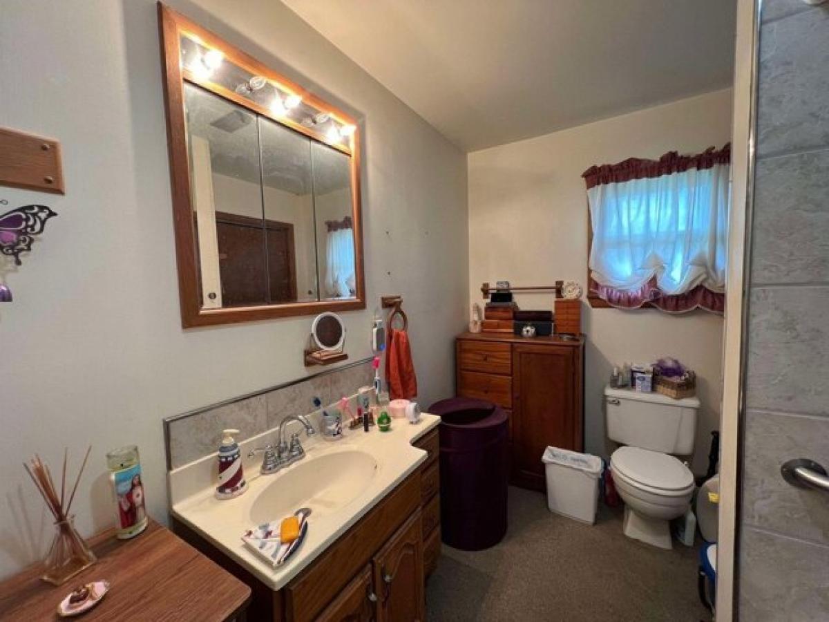 Picture of Home For Sale in Warsaw, Missouri, United States