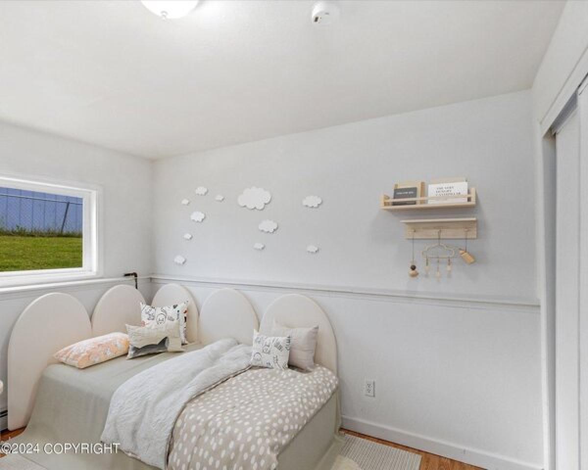 Picture of Home For Sale in Anchorage, Alaska, United States