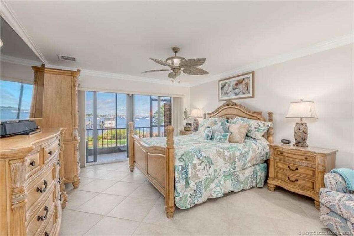 Picture of Home For Sale in Stuart, Florida, United States