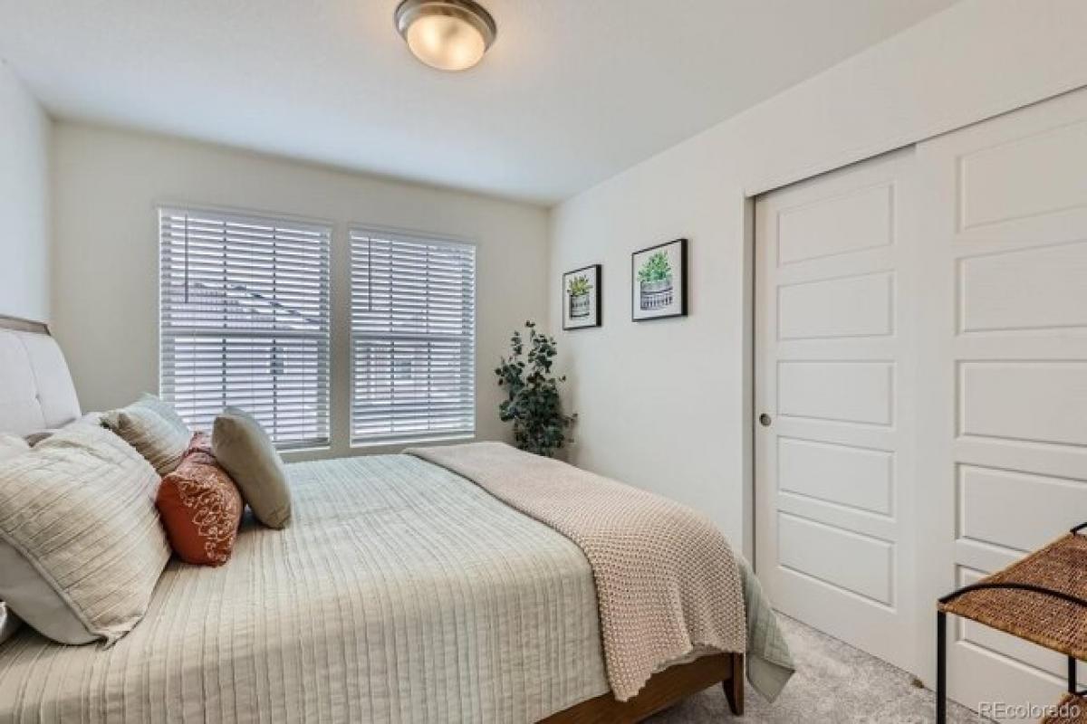 Picture of Home For Sale in Commerce City, Colorado, United States