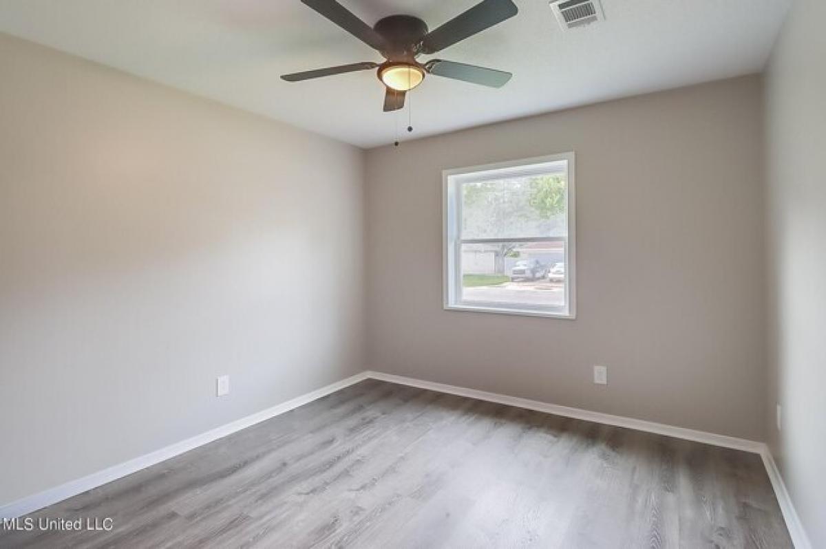 Picture of Home For Sale in Biloxi, Mississippi, United States