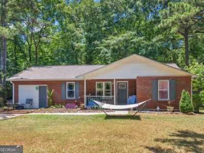 Home For Sale in Hampton, Georgia