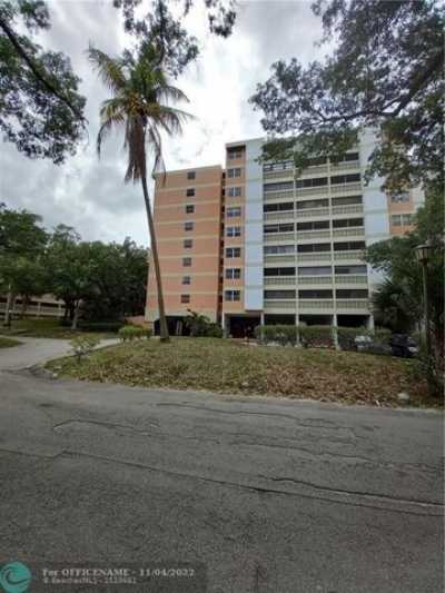 Home For Sale in Lauderhill, Florida
