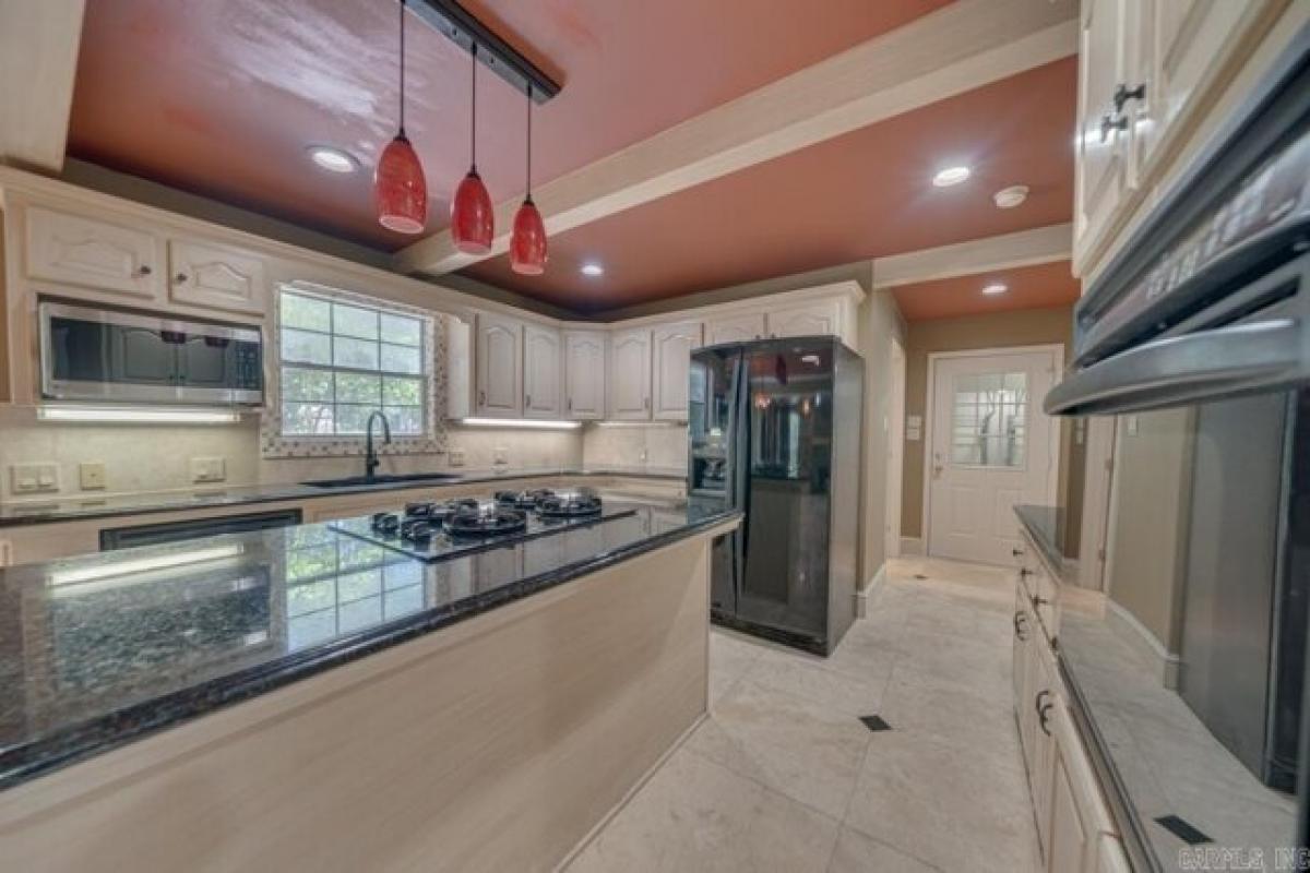 Picture of Home For Sale in Cabot, Arkansas, United States