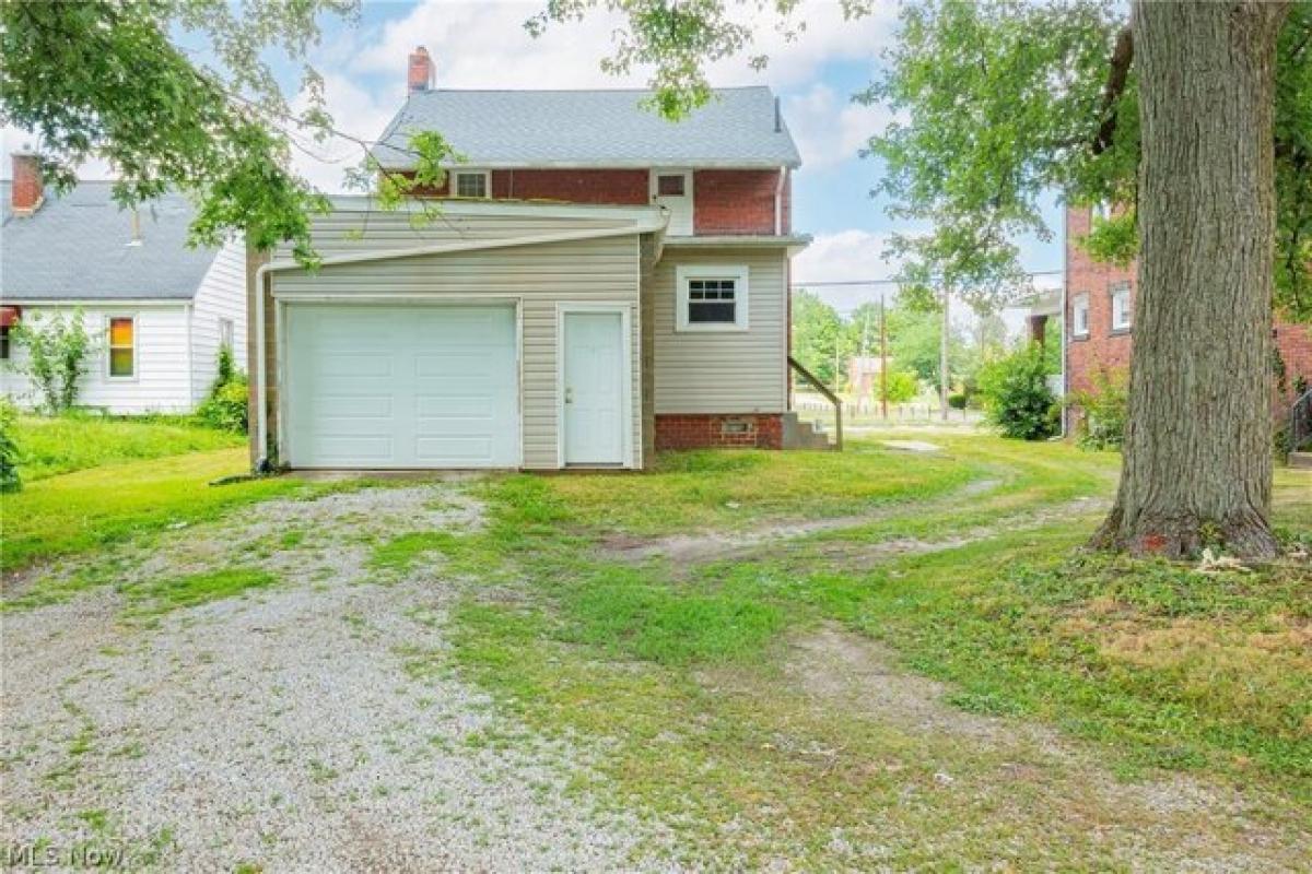Picture of Home For Sale in Canton, Ohio, United States