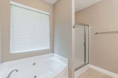 Home For Sale in Crestview, Florida