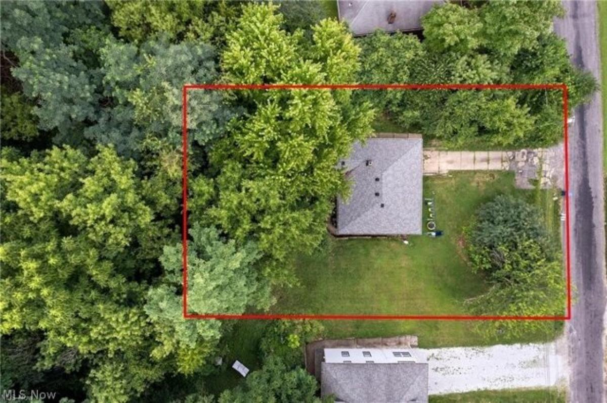 Picture of Home For Sale in Akron, Ohio, United States