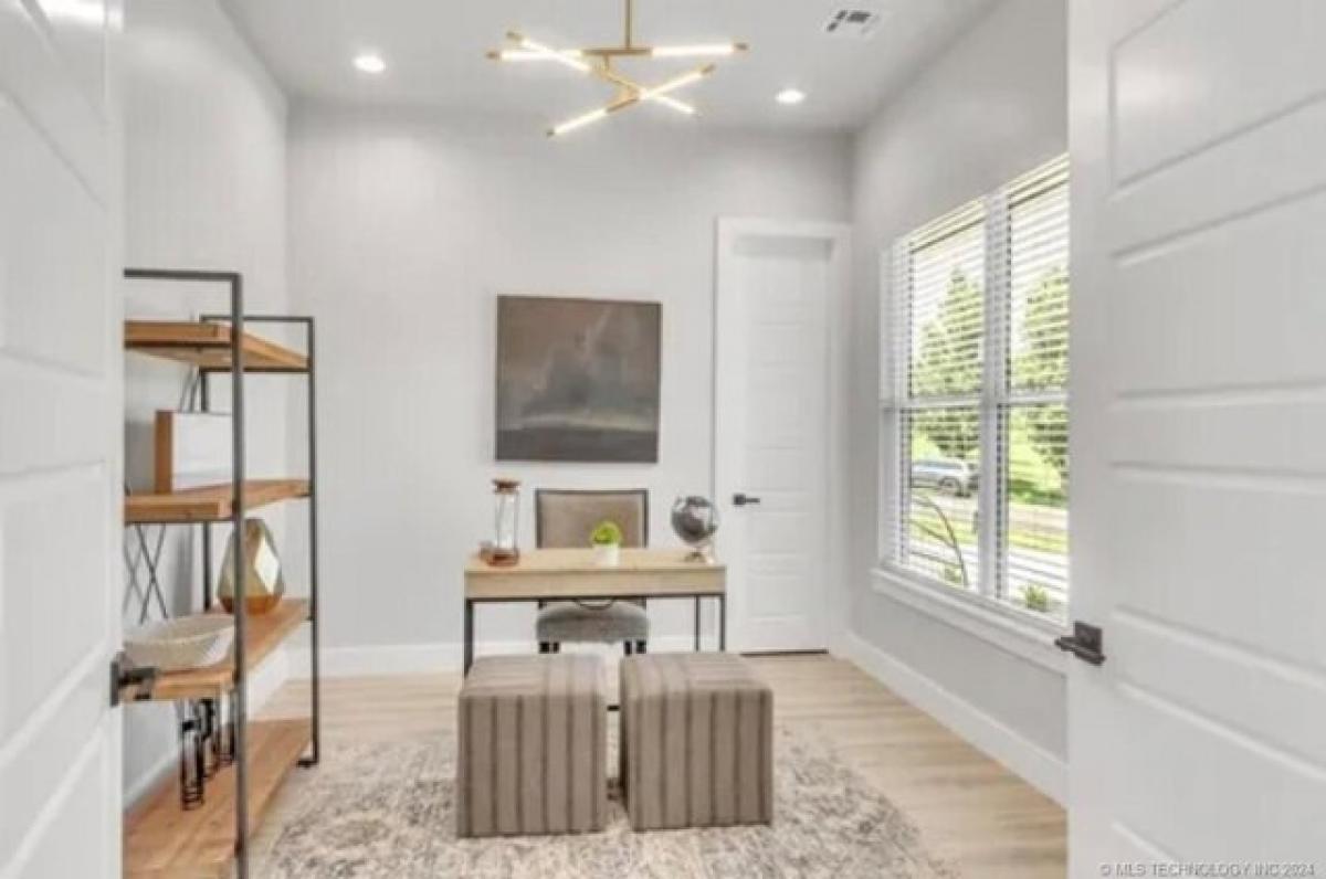 Picture of Home For Sale in Bartlesville, Oklahoma, United States