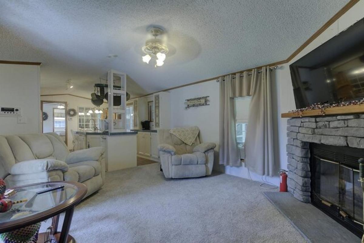 Picture of Home For Sale in Conway, New Hampshire, United States