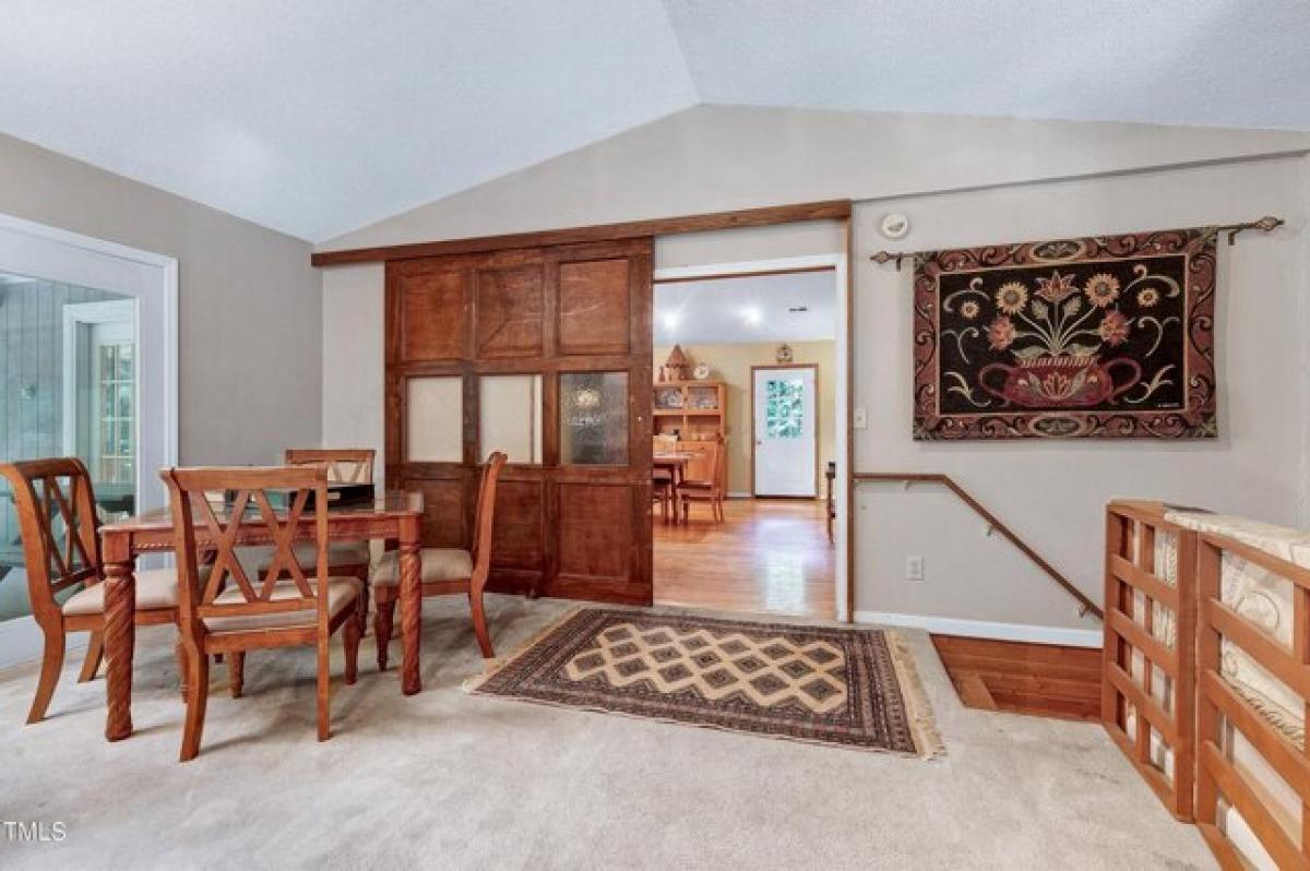 Picture of Home For Sale in Pittsboro, North Carolina, United States