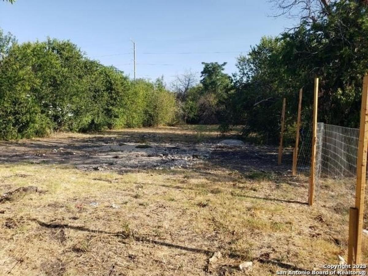 Picture of Residential Land For Sale in San Antonio, Texas, United States