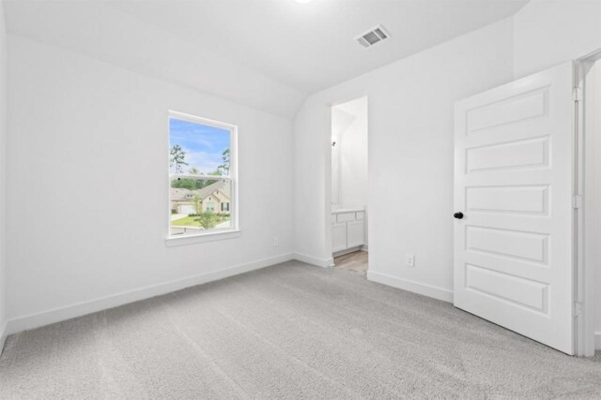 Picture of Home For Sale in Brookshire, Texas, United States