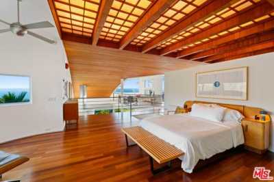 Home For Sale in Malibu, California