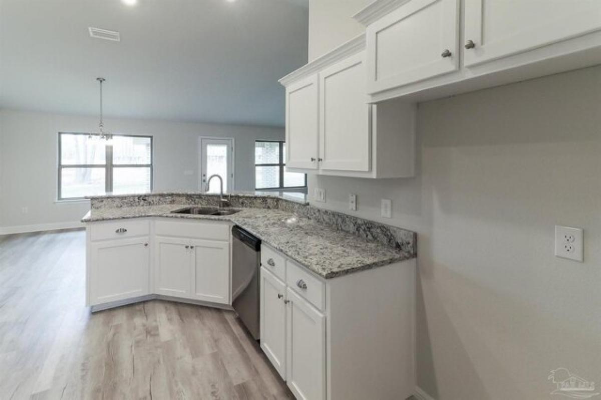 Picture of Home For Sale in Milton, Florida, United States