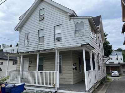 Home For Sale in Waterbury, Connecticut