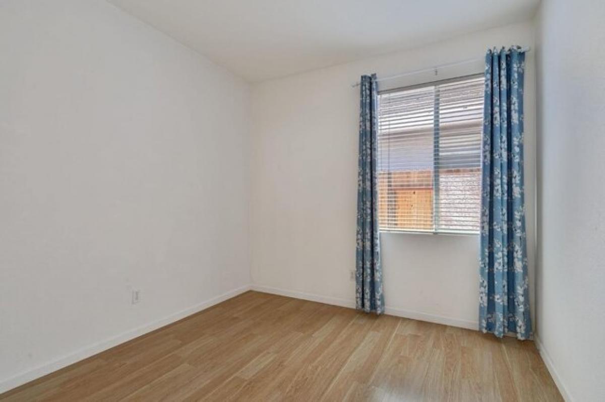 Picture of Home For Sale in Citrus Heights, California, United States