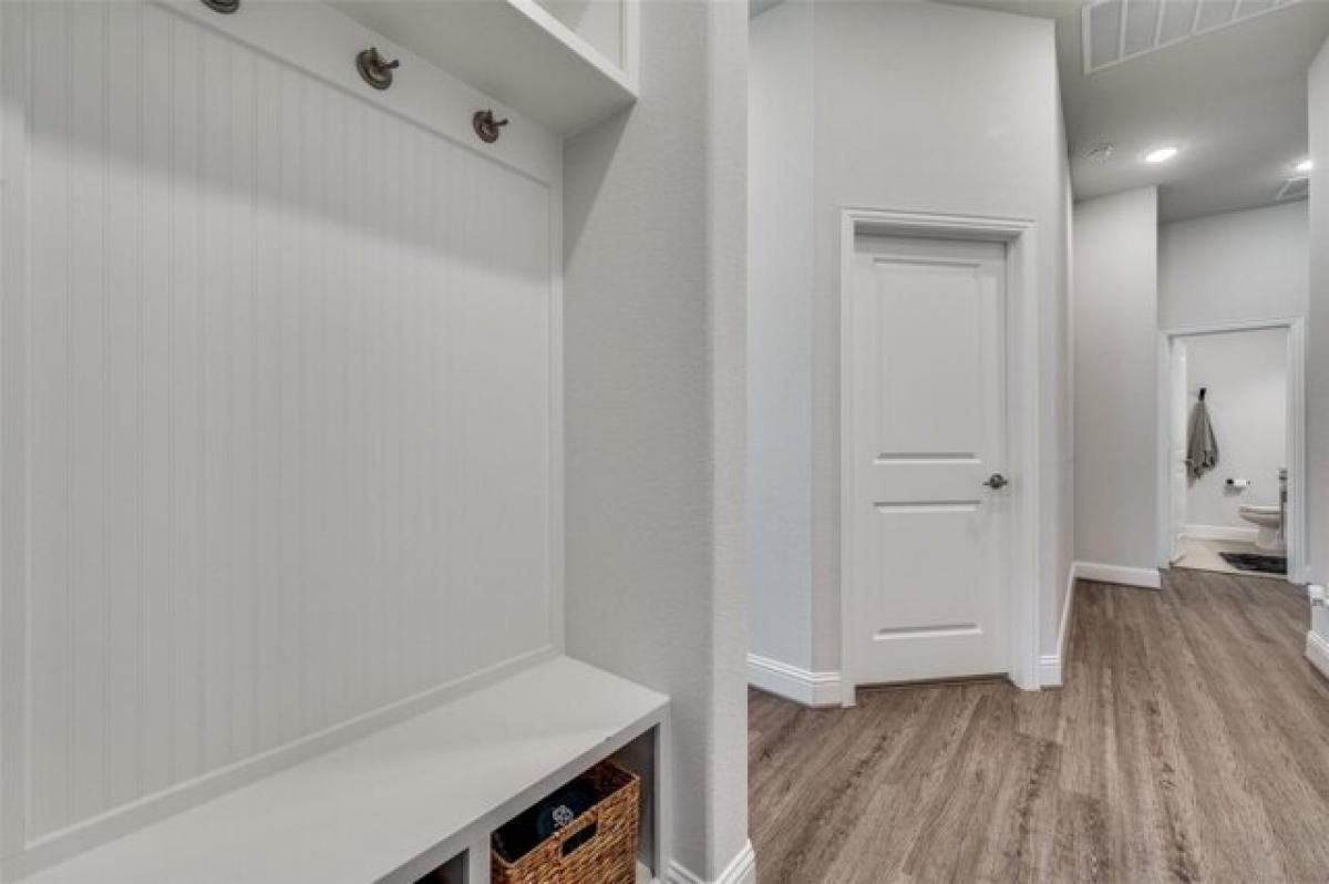 Picture of Home For Sale in Little Elm, Texas, United States