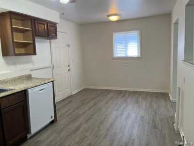 Home For Sale in Warren, Michigan