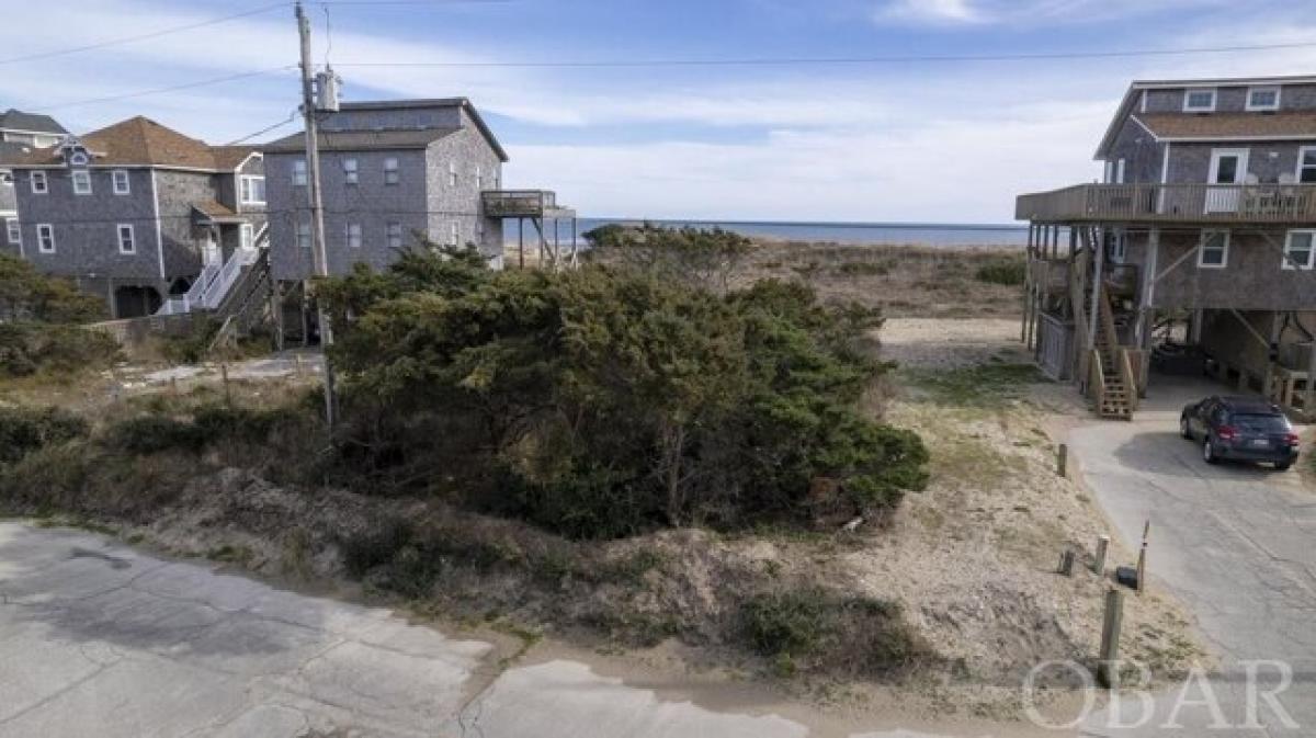 Picture of Residential Land For Sale in Frisco, North Carolina, United States