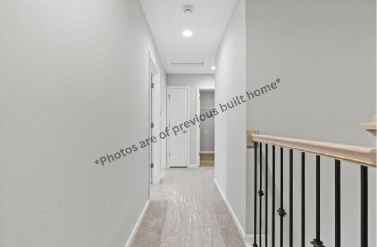 Picture of Home For Sale in Lexington, Kentucky, United States