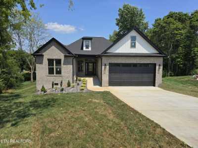 Home For Sale in Loudon, Tennessee