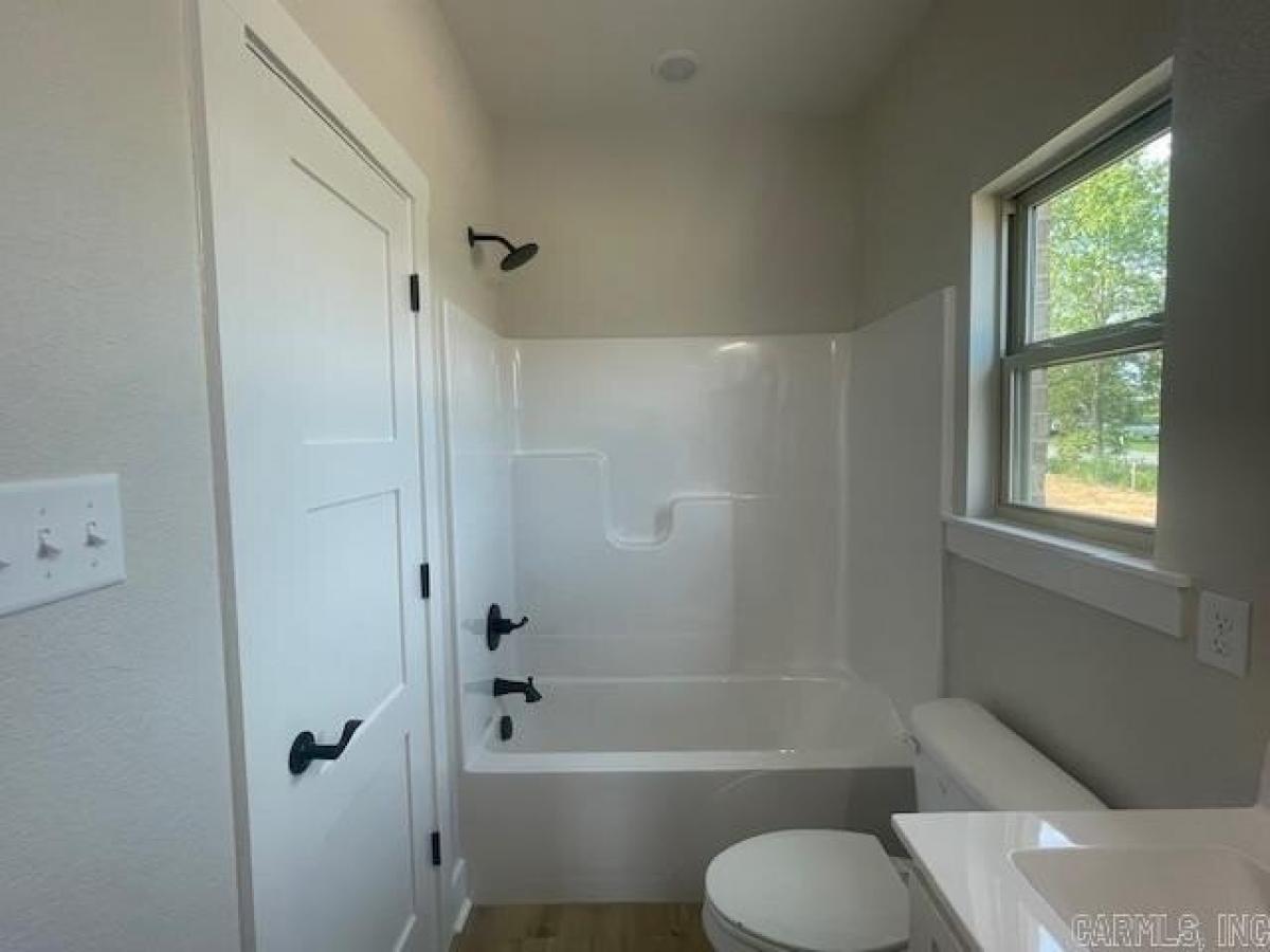 Picture of Home For Sale in Greenbrier, Arkansas, United States