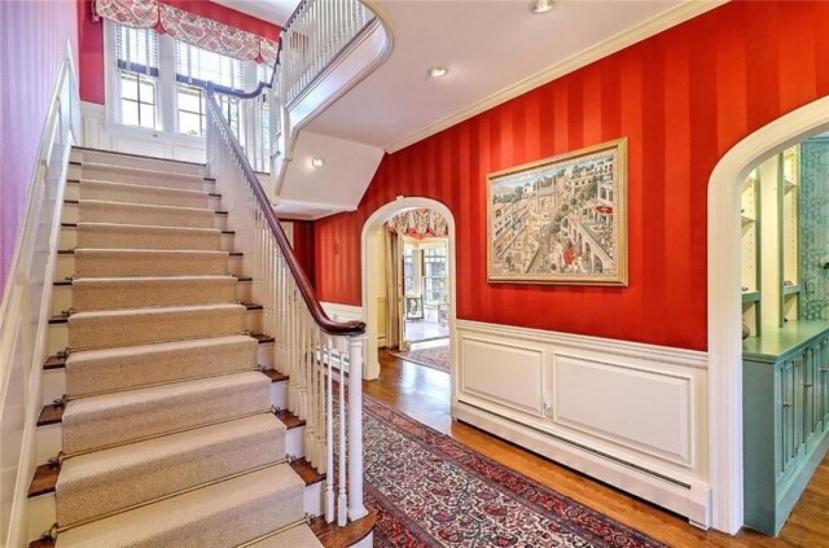 Picture of Home For Sale in Providence, Rhode Island, United States