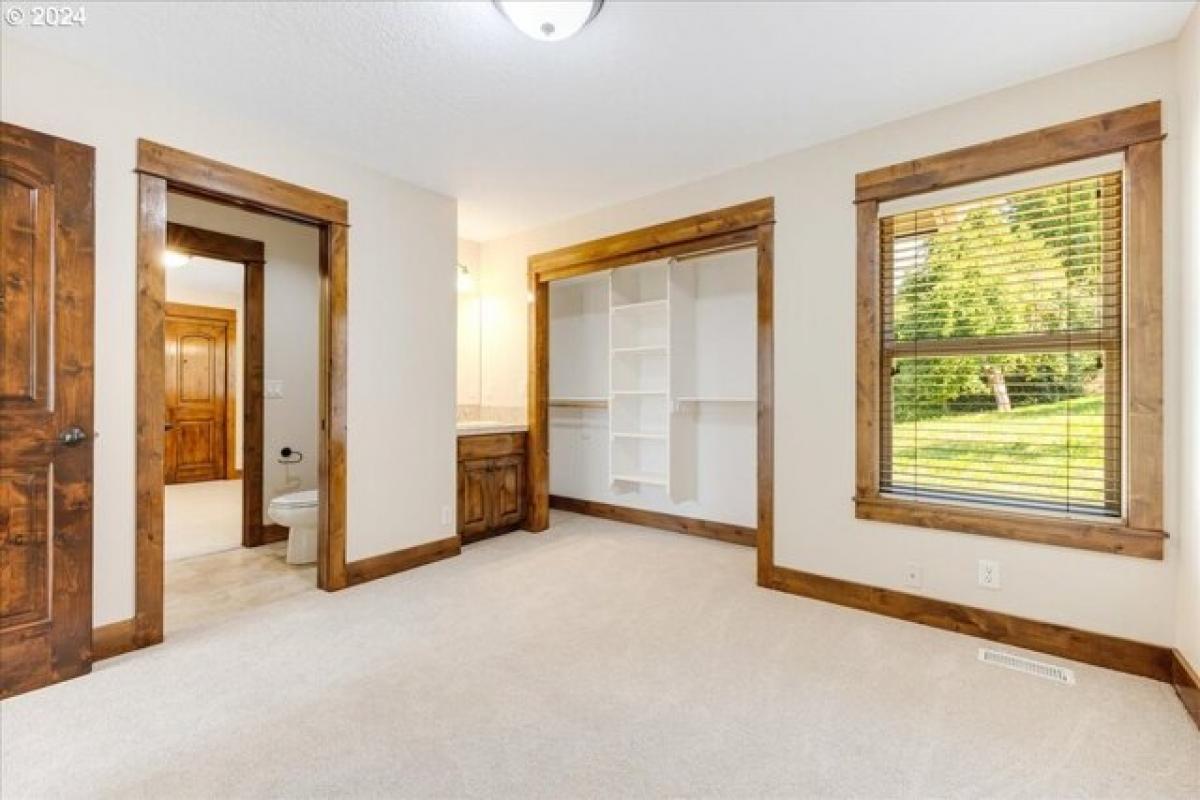 Picture of Residential Land For Sale in Portland, Oregon, United States