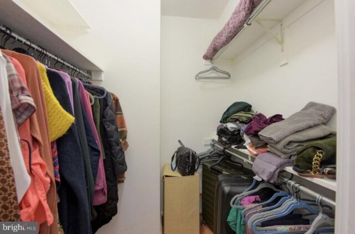 Picture of Home For Sale in Falls Church, Virginia, United States