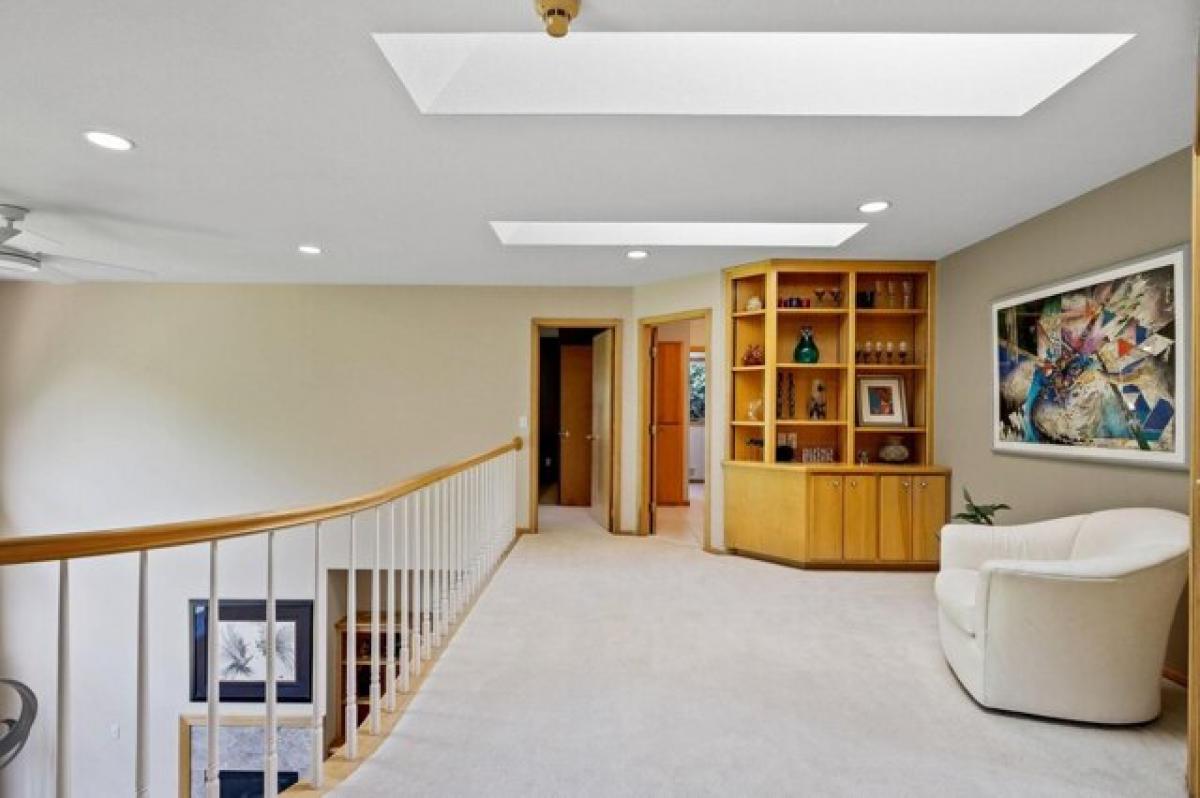 Picture of Home For Sale in Chanhassen, Minnesota, United States